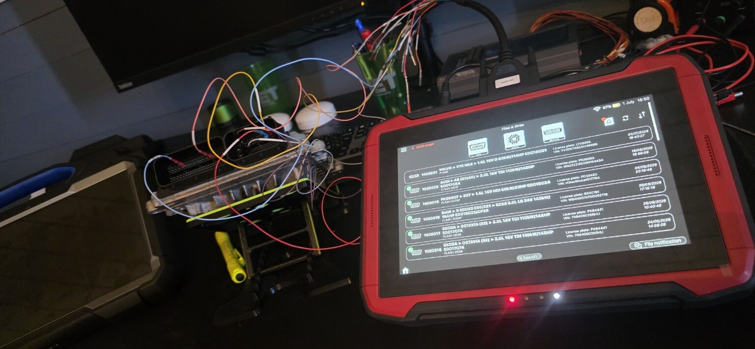 Backup og arbeid på benk